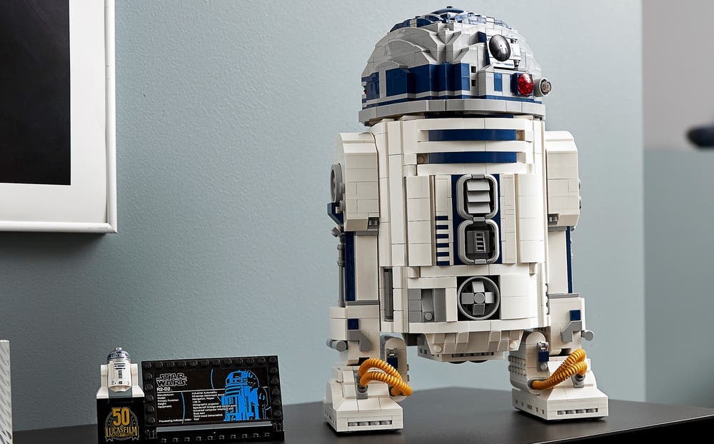 LEGO Star Wars UCS R2-D2