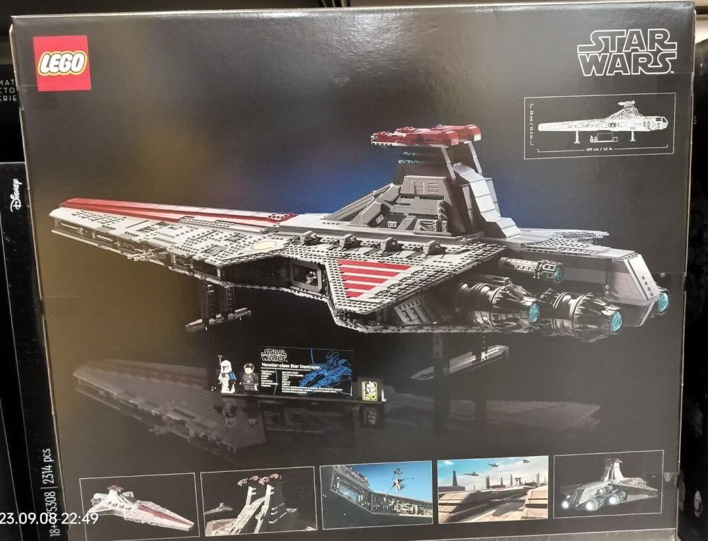 LEGO Star Wars 75367 UCS Venator Star Destroyer leak back