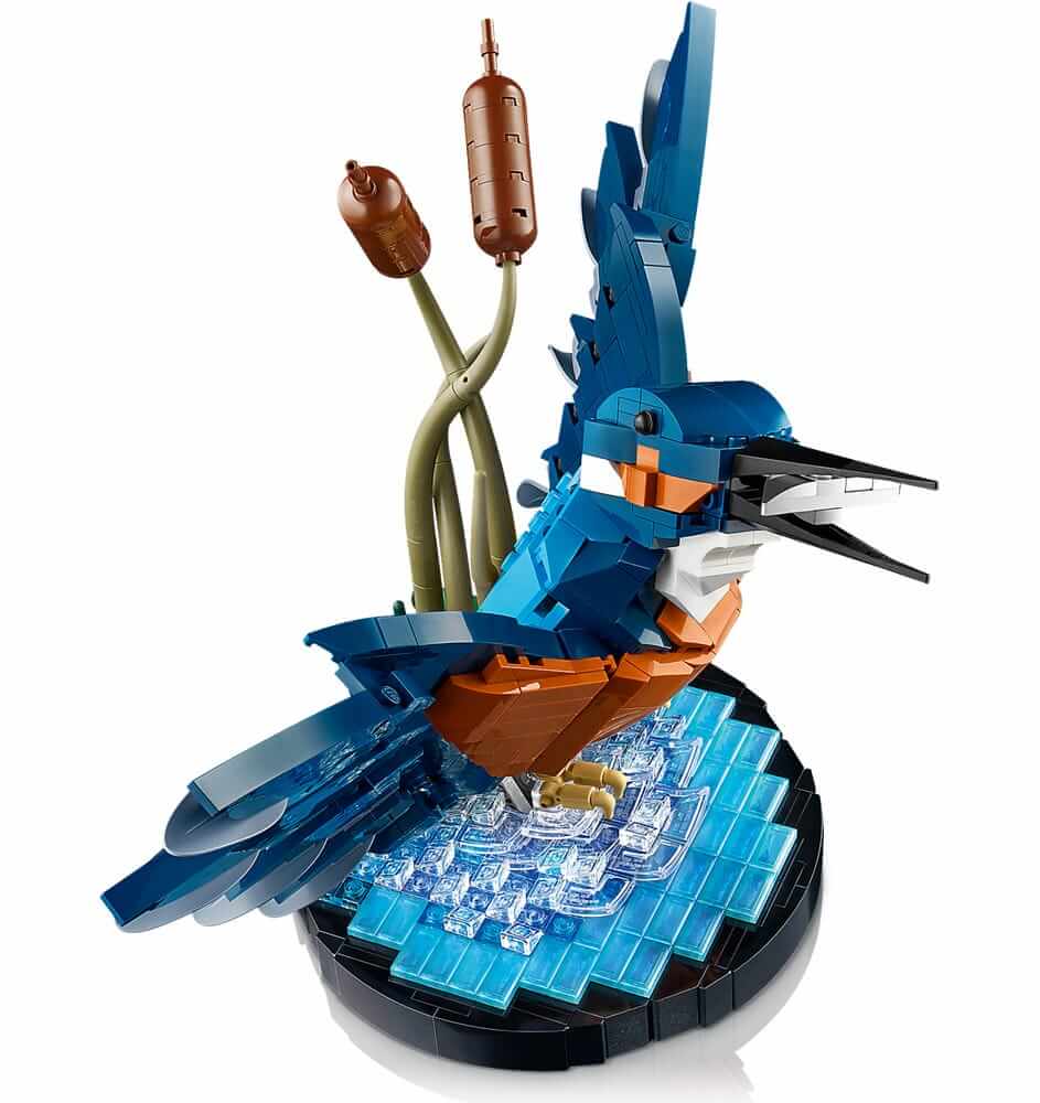 LEGO Icons Fauna Collection 10331 Kingfisher Bird side-top view
