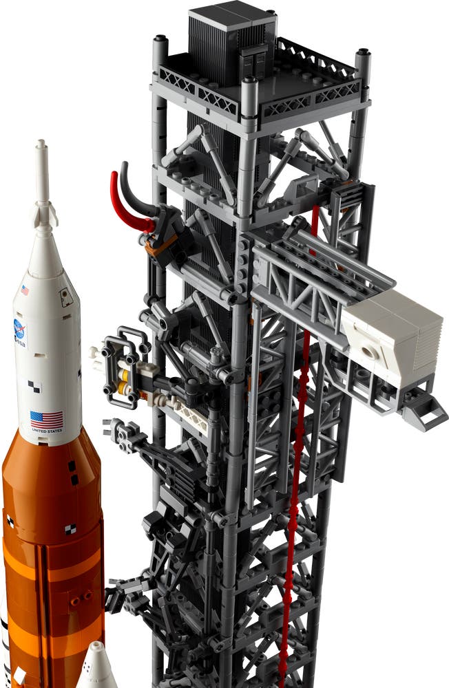 LEGO Icons 10341 NASA Artemis Space Launch System details