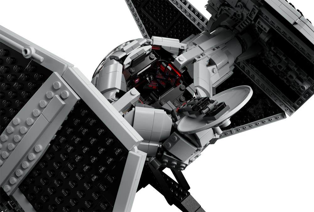 LEGO Star Wars 75382 UCS TIE Interceptor interior