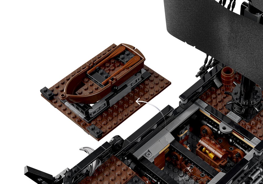 LEGO Pirates of the Caribbean 10365 Captain Jack Sparrow's Pirate Ship cargo bay